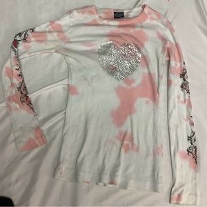 Woman’s small thermal top